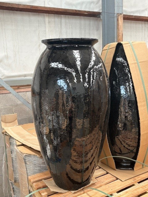Roman Jar Black