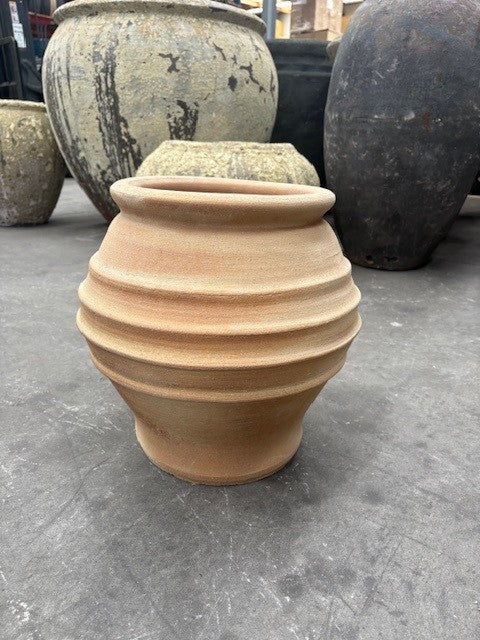 Koronious Urn